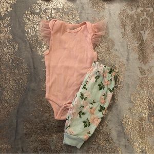 0-3 month matching set